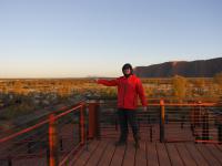 Uluru - Sonnenaufgang, die Olgas auf meiner Hand